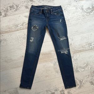 American Eagle Outfitters Women's Distressed Jegging Size 2 Short